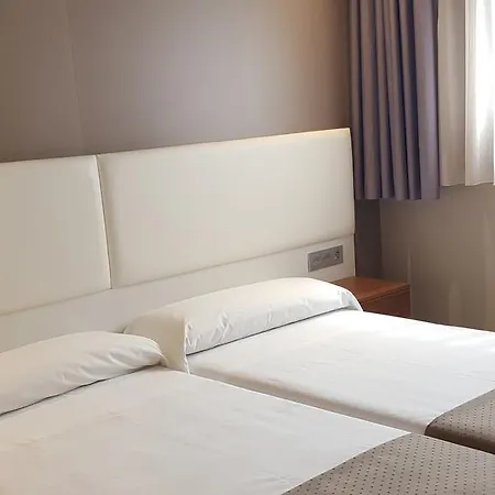 Hotell La De Roces