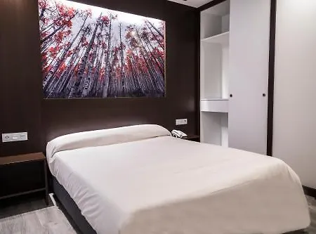 Hotell La De Roces Gijón