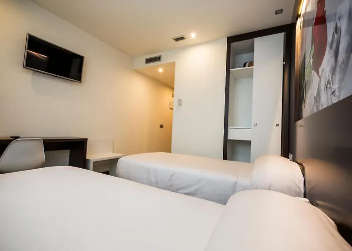 La De Roces Hotell *